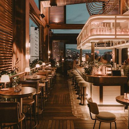The Click Clack Hotel Medellín Eksteriør billede The Bar at the Edition