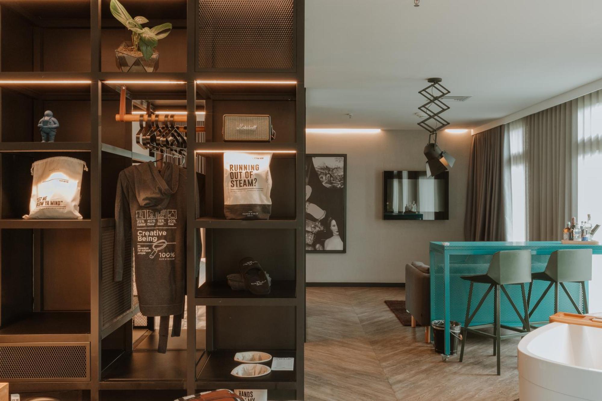The Click Clack Hotel Medellín Eksteriør billede The interior of the hotel