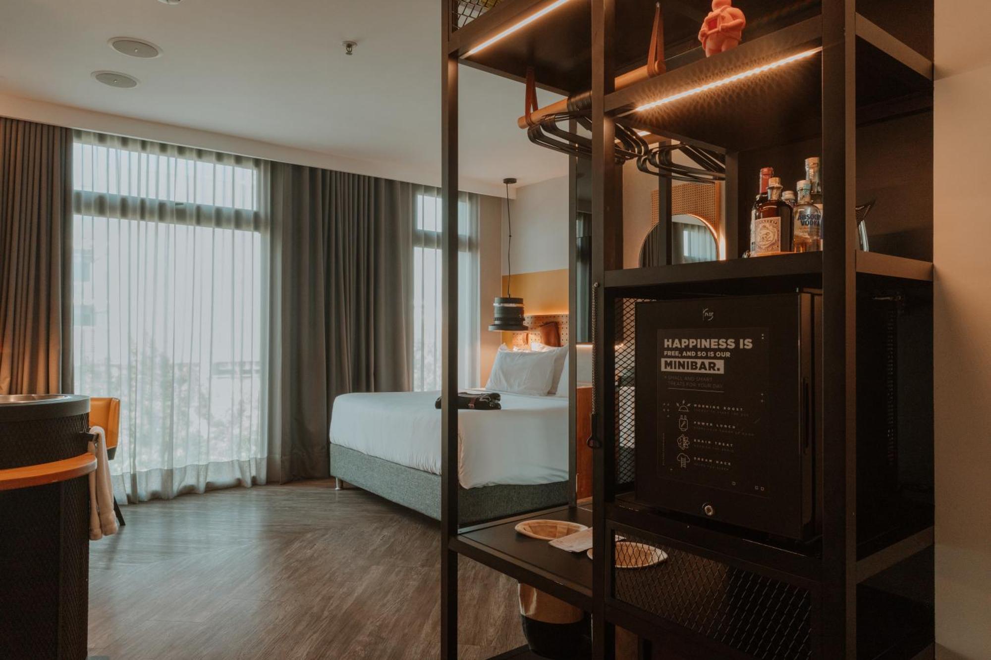 The Click Clack Hotel Medellín Eksteriør billede A room at the hotel